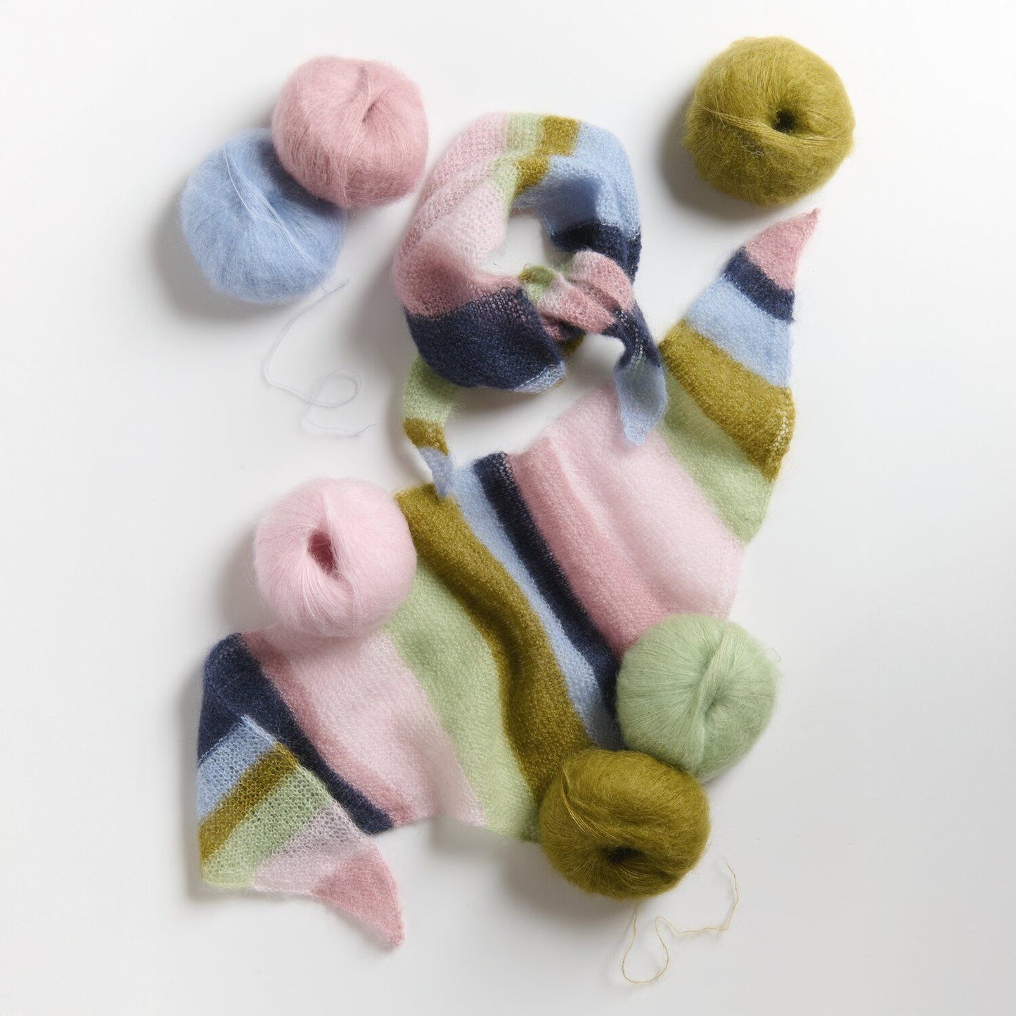 Essentials Super Kid Mohair Loves Silk 25g 200m