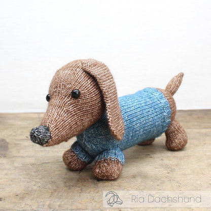 DIY Knitting Kit - Ria Dachshund | Blended Yarn | Knitted Toy | 30 cm