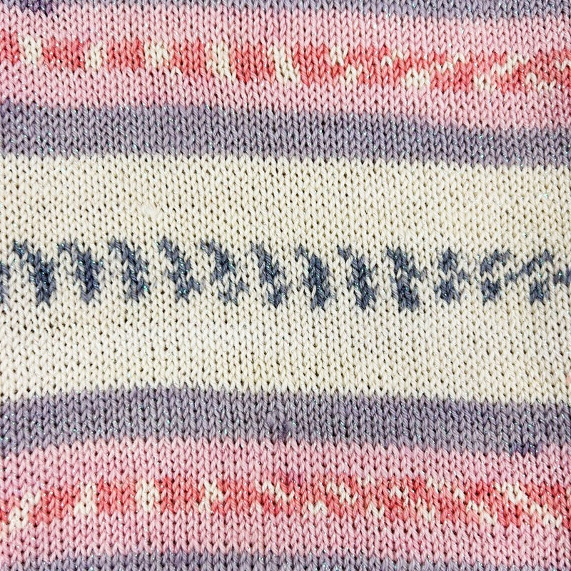 Head over Heals | 73% Superwash Wool, 25% Polyamide, 2% Polyester | Christmas Yarn