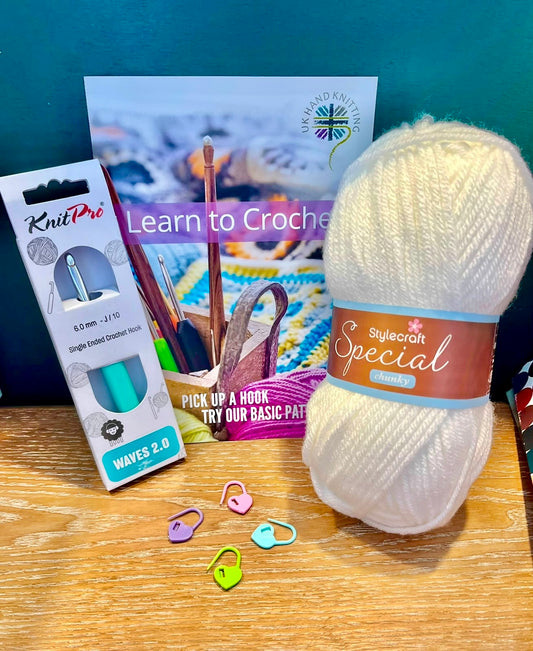 Stylecraft Learn to Crochet Set | Chunky Acrylic Yarn, Hook & Booklet | Beginner Kit
