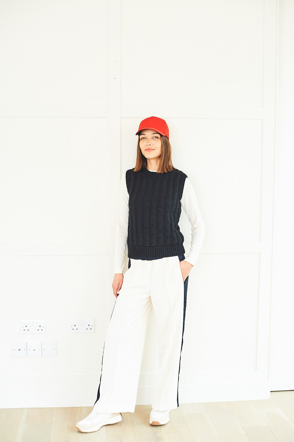 Round & V Neck Tanks Knitting Pattern 10107