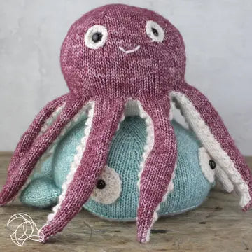 DIY Knitting Kit - Willy Whale | Blended Yarn | Knitted Toy | 25 cm
